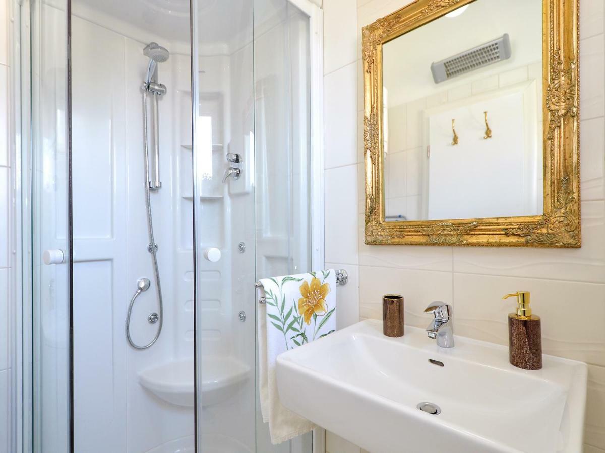 Mar Deluxe Apartments Трогир Экстерьер фото