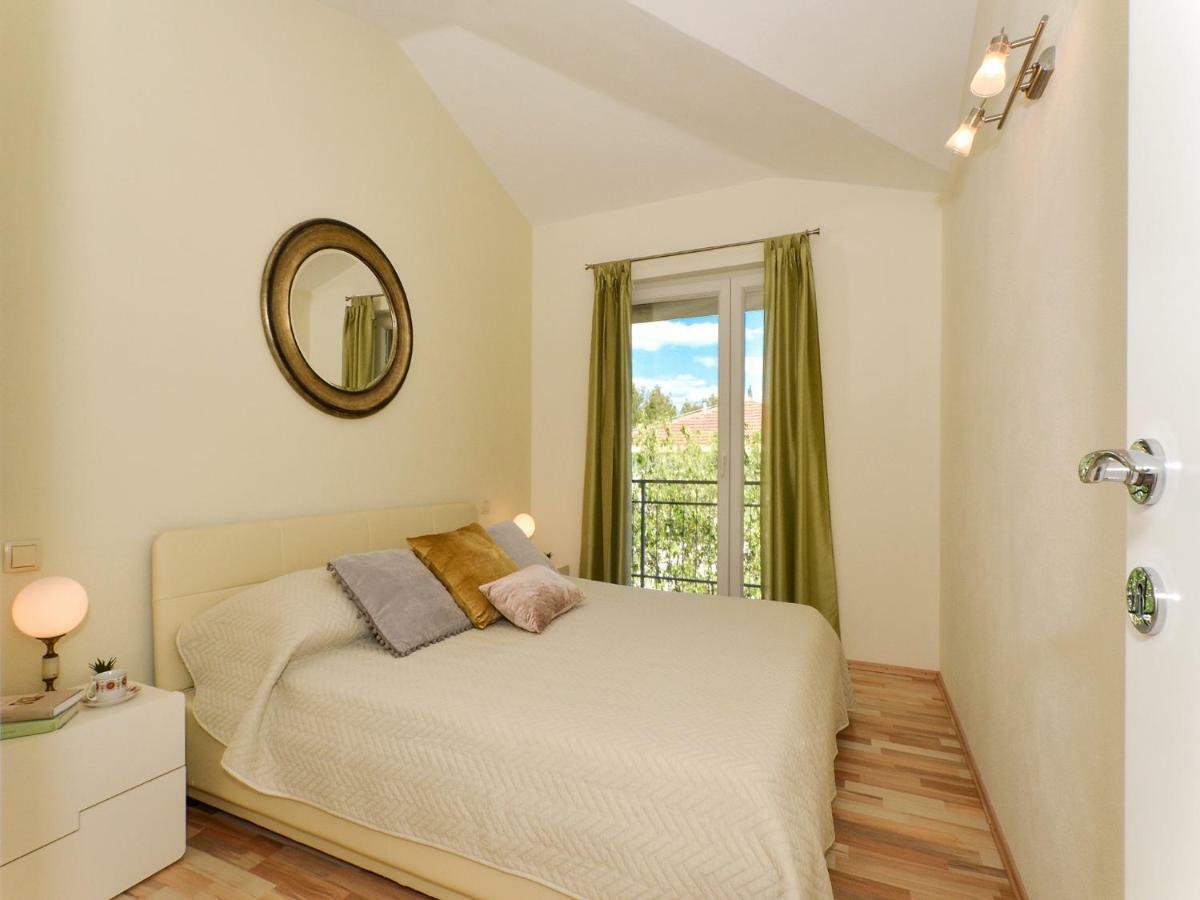 Mar Deluxe Apartments Трогир Экстерьер фото